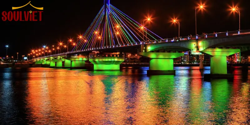 Han river cruise Danang