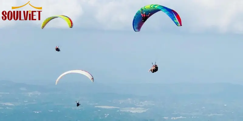 How to Book Paragliding in Da Nang via Soul Viet